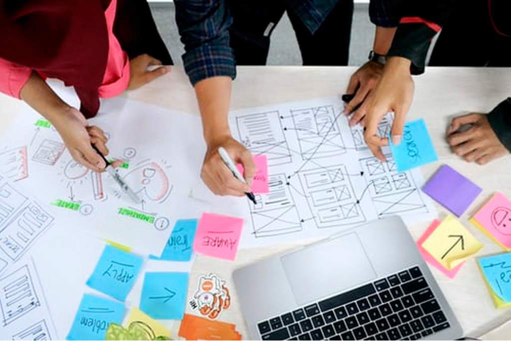 people planning a design