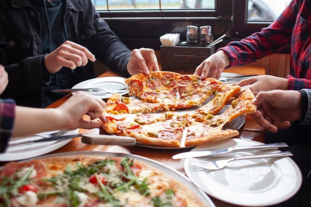 Students at local restaurant as part of fundraising event